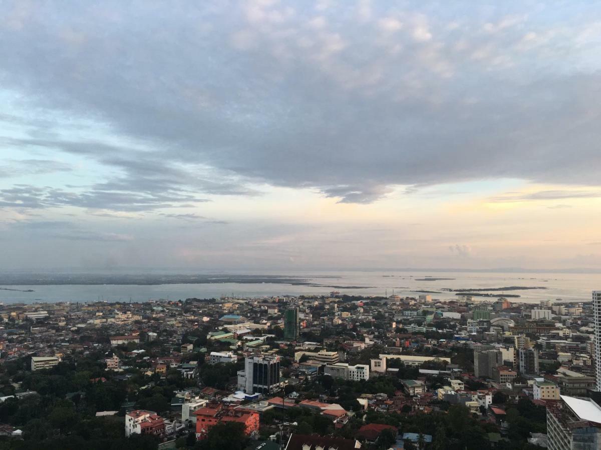 Horizons 101 - Panoramic View Apartment Cebu Exterior foto